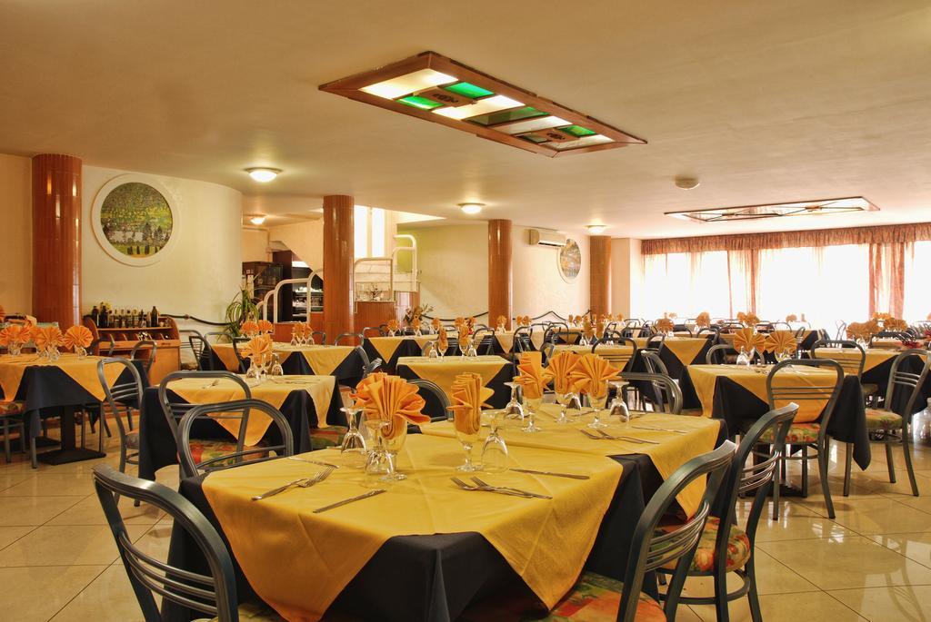 Hotel Scacciapensieri Nettuno Kültér fotó