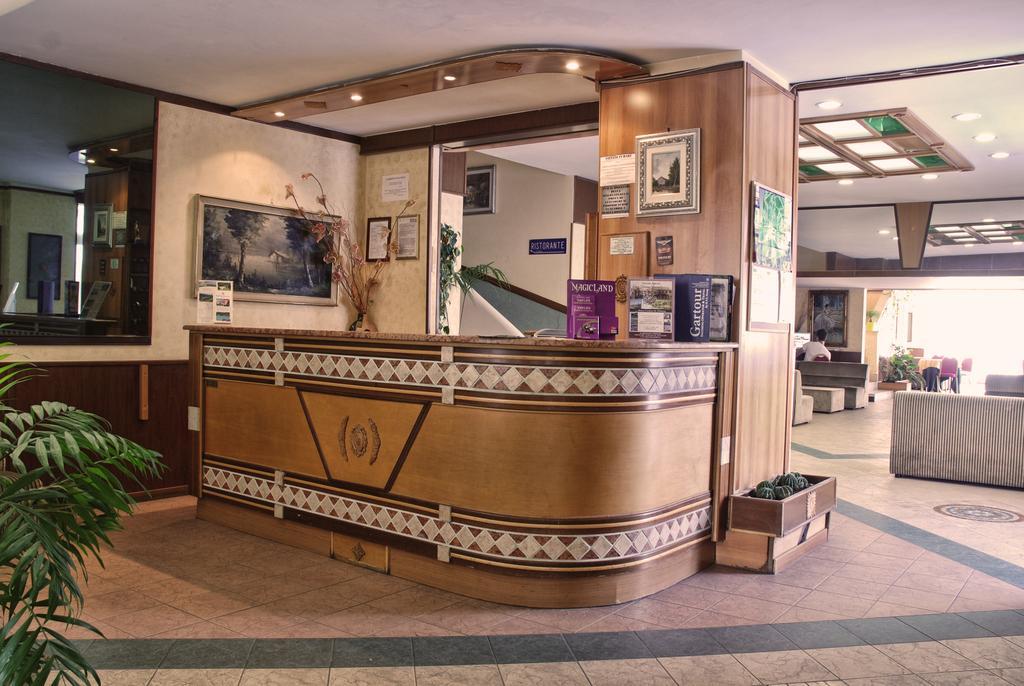 Hotel Scacciapensieri Nettuno Kültér fotó