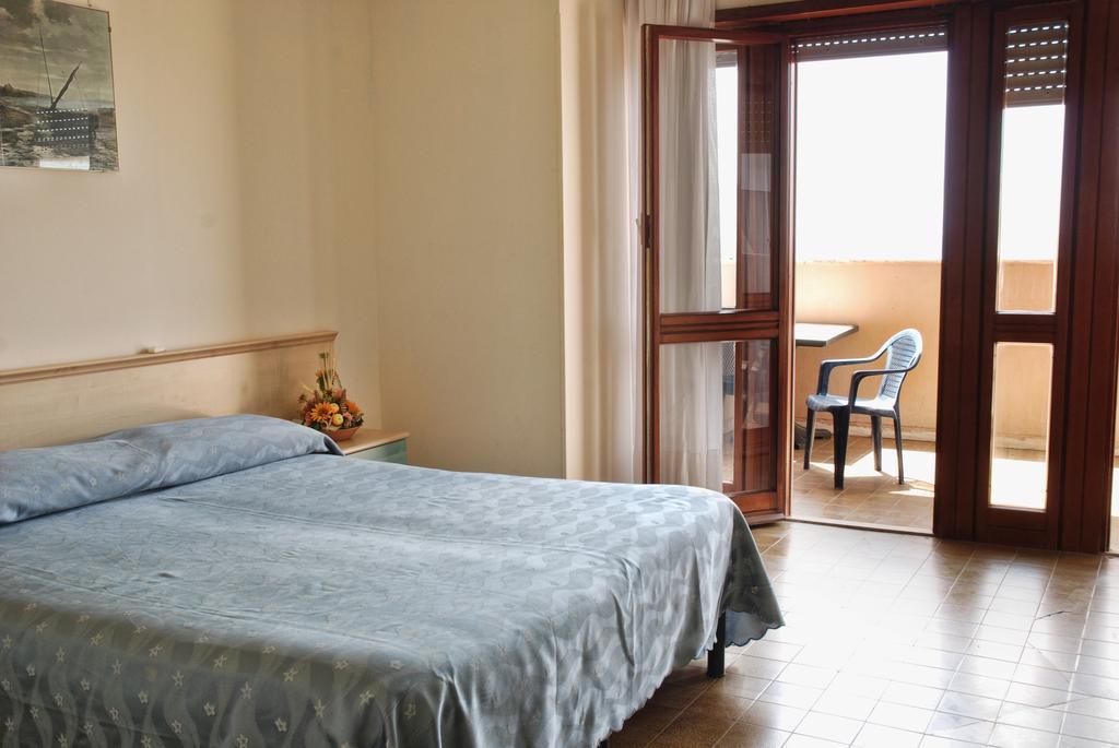 Hotel Scacciapensieri Nettuno Kültér fotó