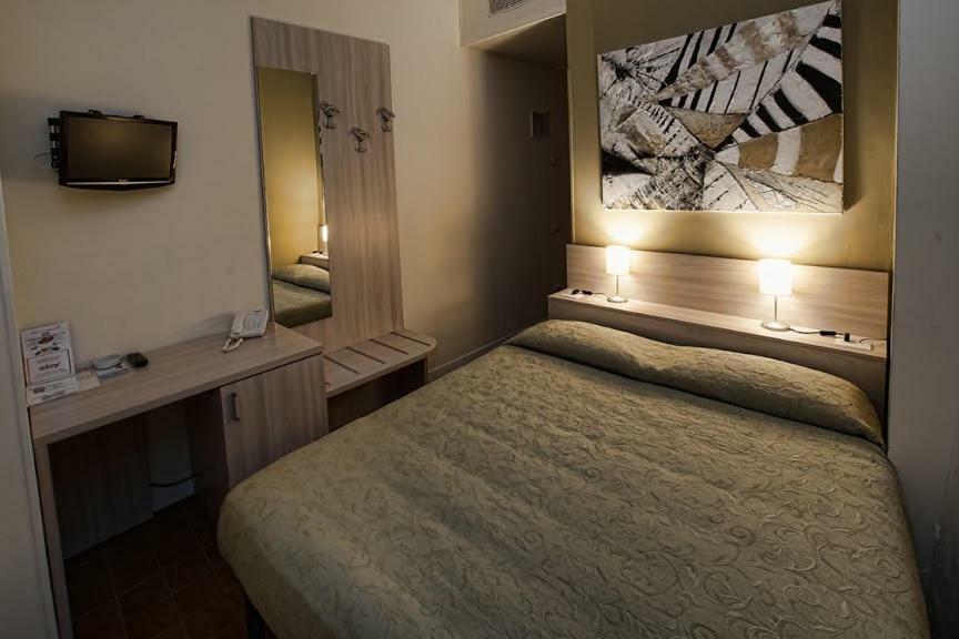 Hotel Scacciapensieri Nettuno Kültér fotó
