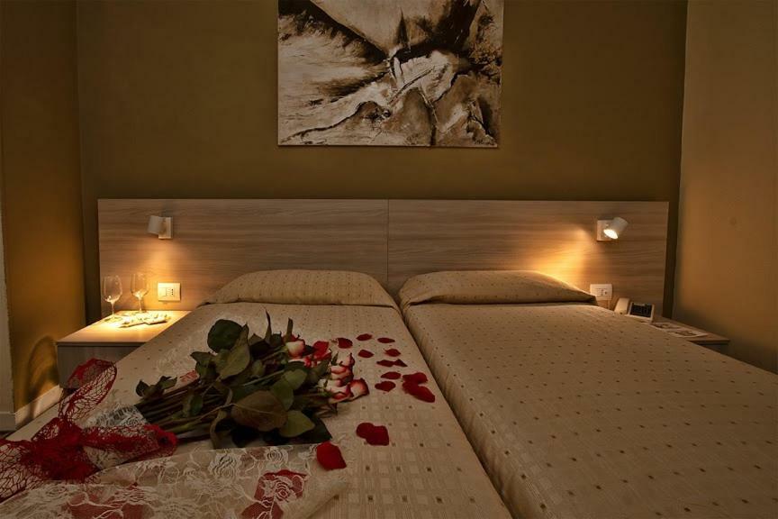 Hotel Scacciapensieri Nettuno Kültér fotó