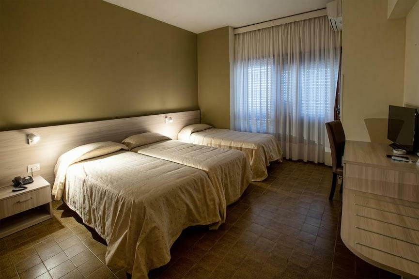 Hotel Scacciapensieri Nettuno Kültér fotó