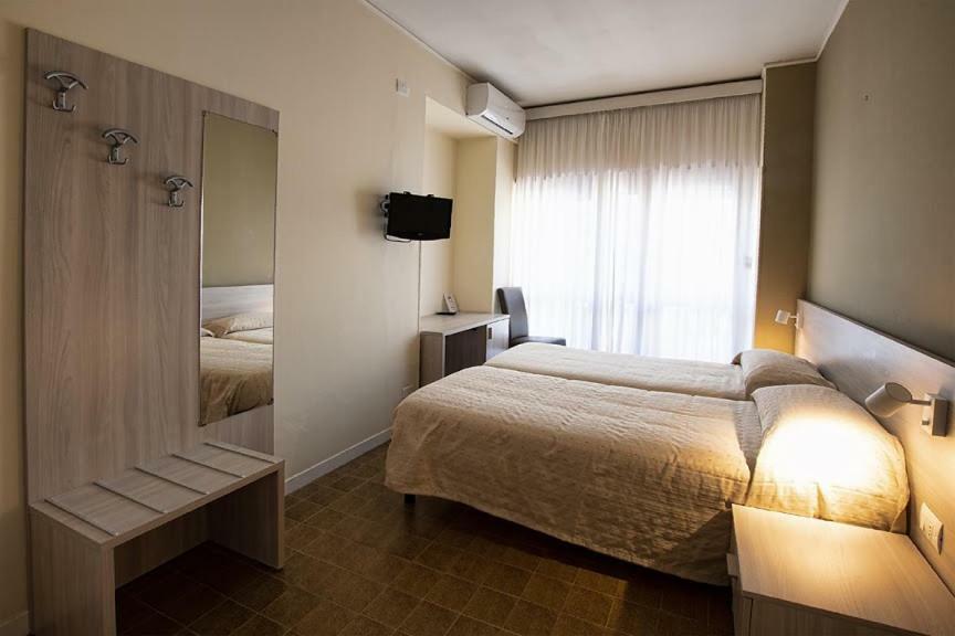 Hotel Scacciapensieri Nettuno Kültér fotó