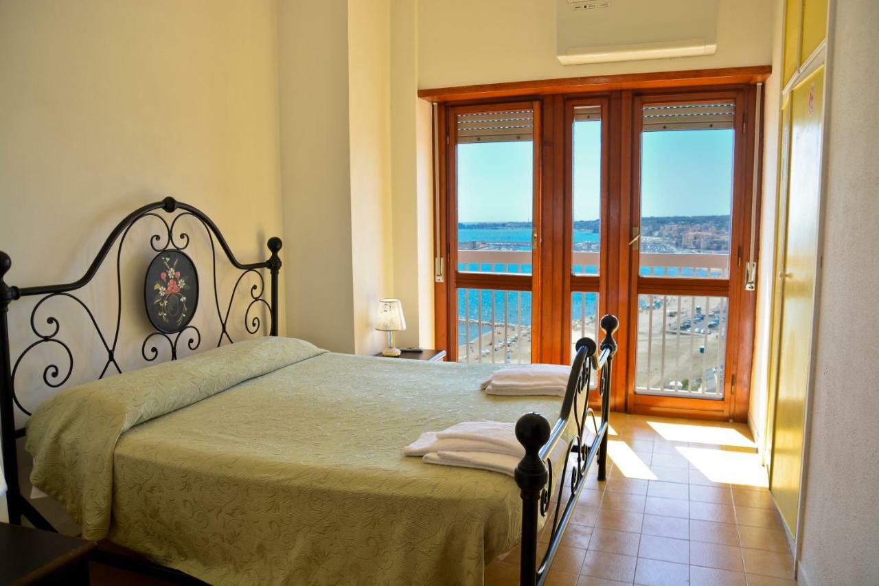 Hotel Scacciapensieri Nettuno Kültér fotó